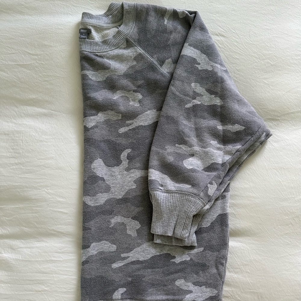 Aerie Gray Camouflage Women's Sweatshirt